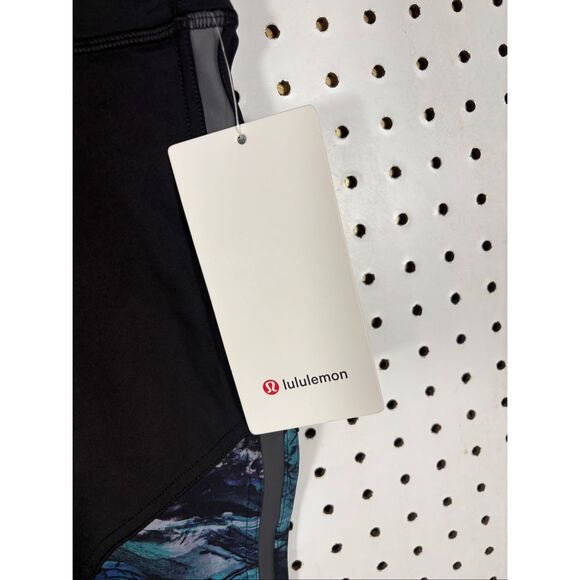 Lululemon Run to Reset Tight 25" Leggings Black Frozen Island Gym Workout Size 6 - Picture 8 of 9